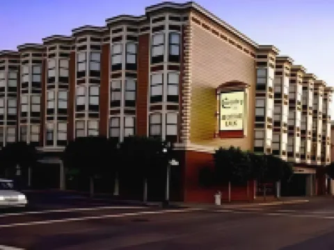 Coventry Motor Inn Hotels near Golden Gate Bridge