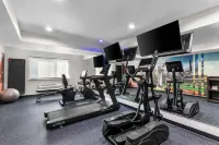 Clarion Pointe Hotels in Milwaukee