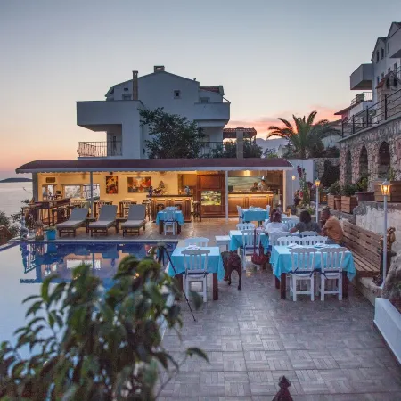 Sunset Villa Hotel