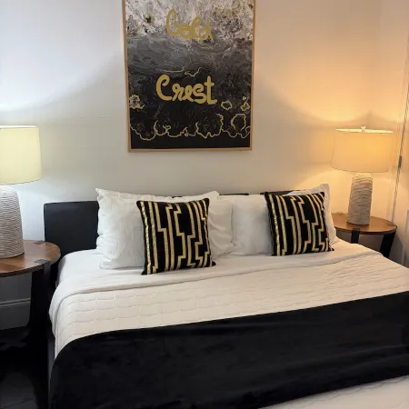 The Elegant -King Beds - Near Chateau Elan, Road Atlanta and Nega Hospital