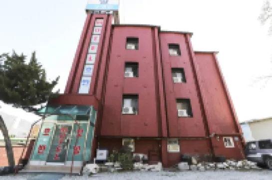 Cheongpyeong Hoban 鄰近清平站的酒店