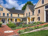 Pickering House Hotels in Wolfeboro