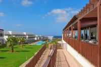 Meliá Laguna Beach Resort - 4 estrellas