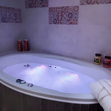 Three Moirai Villa With 2 Heated Pools