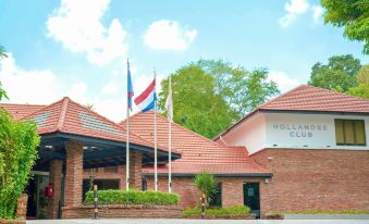 Hollandse Club Retreat