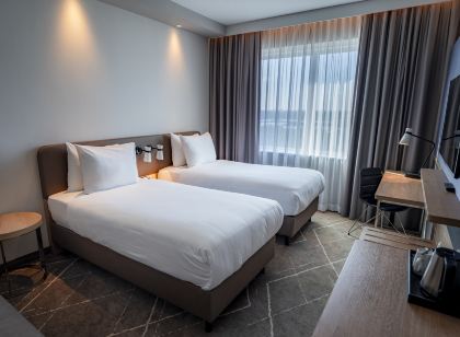 Holiday Inn EINDHOVEN AIRPORT by IHG