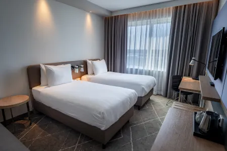 Holiday Inn EINDHOVEN AIRPORT by IHG