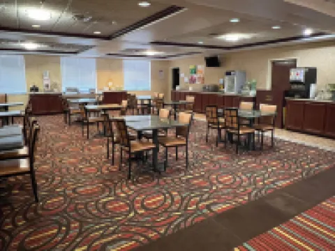 Quality Suites Midland North Loop 250 Hotels in Midland