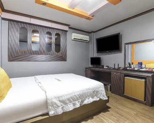 Chilgok G Hotels near Dodeogam Hermitage