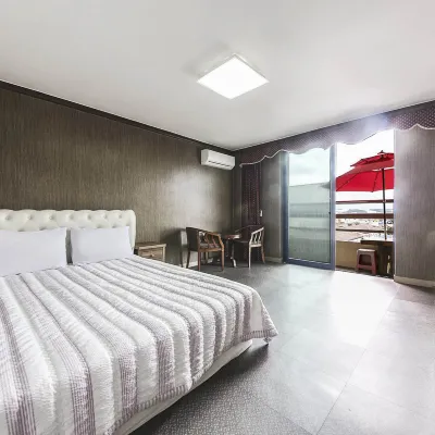 Gangneung Gyeongpodae Komodo Hotels near شاطئ غونغبو (Gyeongpo Beach)