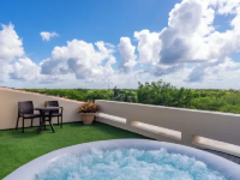 Studio 55 Private HotTube Hotels in Puerto Aventuras