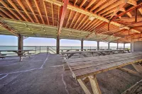 Geneva Cottage w/ Patio - Walk to Park, Lake Erie! - 3-Sterne