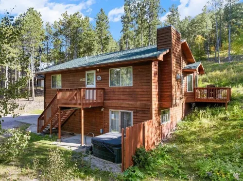 Omega Cabin Close to Lake Pactola and ATV Trails