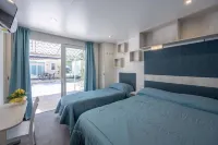 Camping Village Torre Pendente - Pools