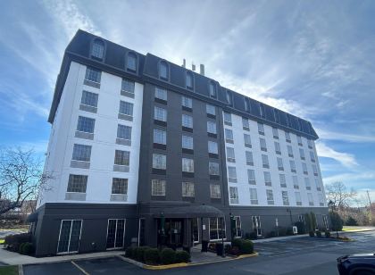 Best Western Chocolate Inn at the Park