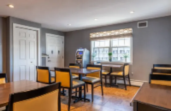 Port Inn and Suites Portsmouth, Ascend Hotel Collection