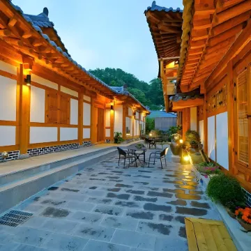 Iga Hanok-Awarded Architectural Culture Award Отели рядом со станцией Станция Jeonju