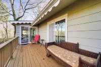Mountain Golf Family Home w/ Deck in Spruce Pine - Alojamientos