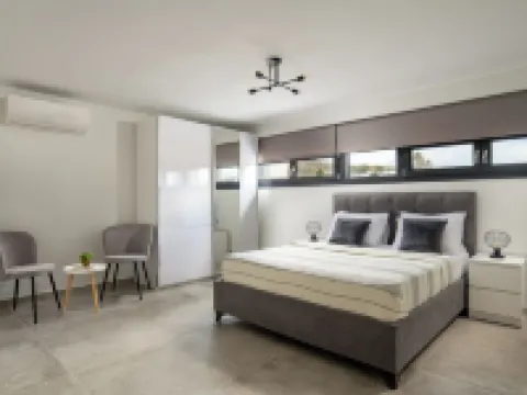 The Black Pearl Villas Hotels in Toroni