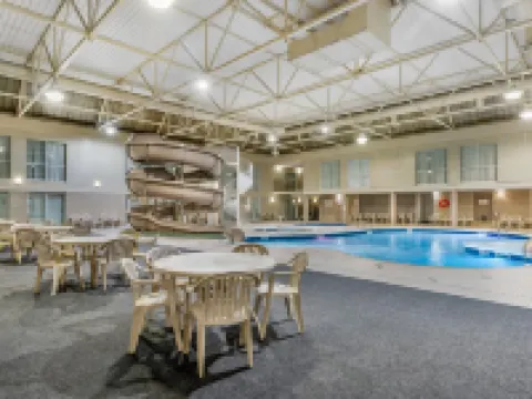 Clarion Hotel & Suites Hotels in Brandon