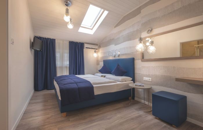 Schlosshof SÜDTIROL – Hotel & Camping Resort