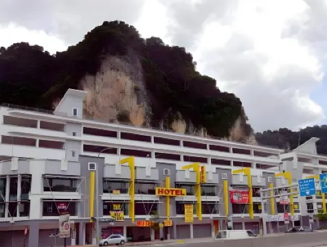 Batu Caves Business Hotel Hotels near Lord Murugan Statue