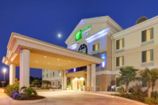 Holiday Inn Express & Suites PORTERVILLE by IHG Hotels in Tulare County