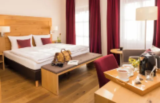 諾伊舍瑙納特爾酒店 諾伊舍瑙酒店