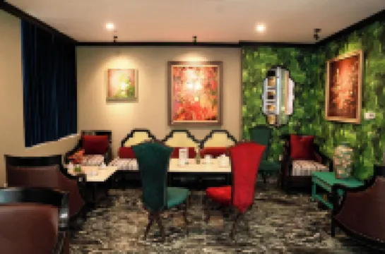 ネイチャーホテル - バディン 一柱寺周辺のホテル