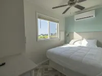 Blufin Bungalows & Marina Hotels near Tom's Cove Quarter Horses