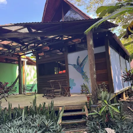 Cabuya Lodge