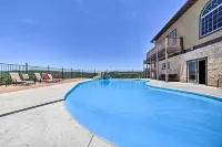 Luxe Mtn-View Condo in Branson w/ Hot Tub Access! - 3-Star