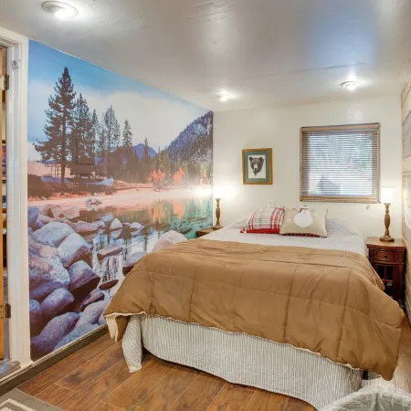3 Mi to Heavenly Mountain Resort: Home w/ Deck