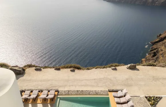 羅卡貝拉聖託里尼水療酒店