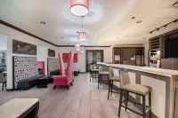 Hawthorn Suites by Wyndham Lubbock - bar