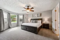 1356 Velvet Creek Glen, Marietta - Country Houses