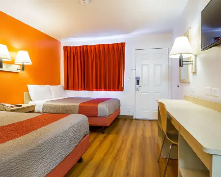 邁措沃北6號汽車旅館 梅薩酒店