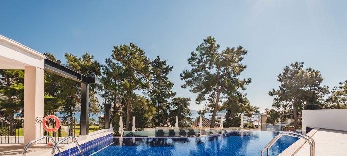 Crowne Plaza BUDVA by IHG Hotels in Budva