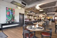 Davinci Hotel on Nelson Mandela Square - breakfast