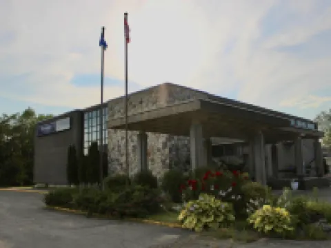 三河城Travelodge by Wyndham飯店 三河城酒店