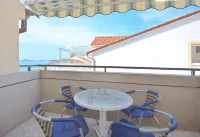 Apartments Ivan by the Sea