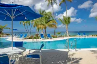 Limetree Beach Resort by Club Wyndham - Bãi biển
