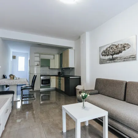 Apartments Lola