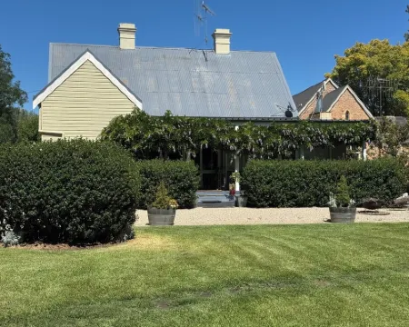 The Convent Oconnell Circa 1867 バサーストのホテル