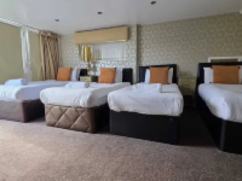 Contractor Mid Week Bookers Hotéis em 