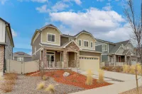 Modern Aurora Home 17 Mi to Downtown Denver!