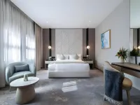 Vittori Palace Hotel and Residences Hotels near Al Hamra
