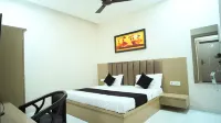 โรงแรม ศรี ราธา สเนห์ มถุรา - พร้อมระเบียง