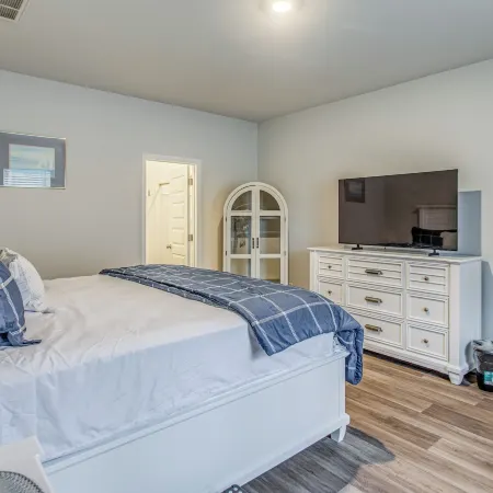 Swim, Play & Golf: 'divine Retreat on Long Beach'