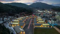 Muju Narin Pool Villa - 家庭旅館